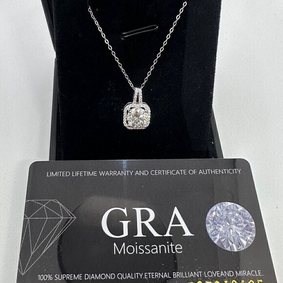 GRA Moissanite Diamond Necklace 2 Ct Pendant Chain Fine Jewelry Halo